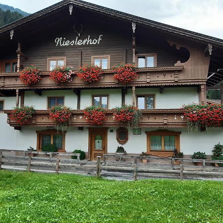 Nieslerhof Villa Mayrhofen Exteriör bild